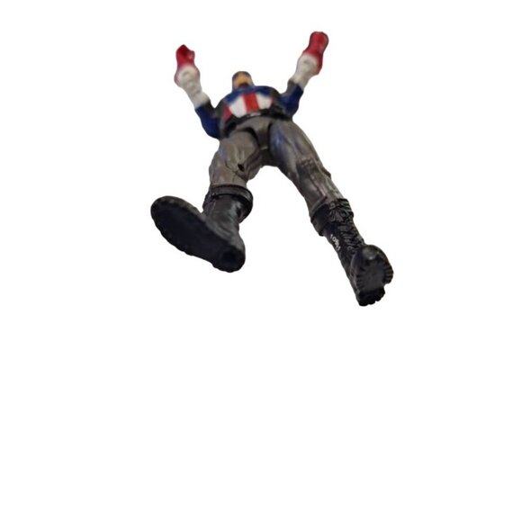 Captain America Hasbro Marvel Universe 4 Inch Articulated Action Figure - Picture 4 of 4
